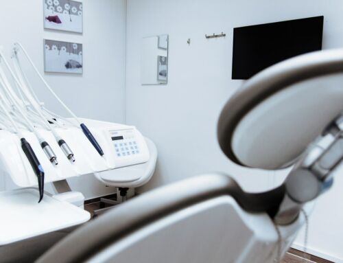 ¿Cuáles son las consecuencias al quitar un implante dental?